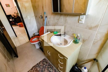 Casa à venda com 310m², 4 quartos e 3 vagasBanheiro Corredor