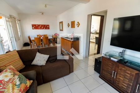 Casa à venda com 310m², 4 quartos e 3 vagasSala