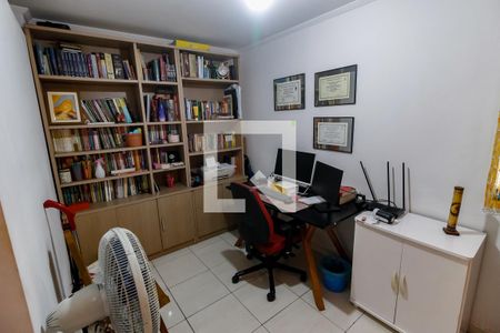 Casa à venda com 310m², 4 quartos e 3 vagasEscritório