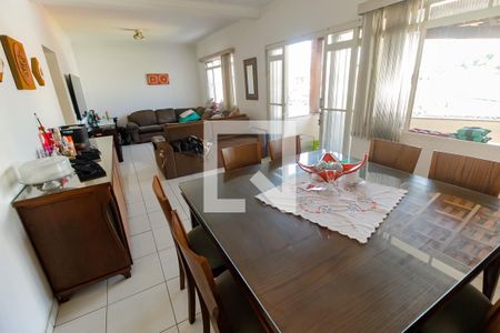 Casa à venda com 310m², 4 quartos e 3 vagasSala de Jantar