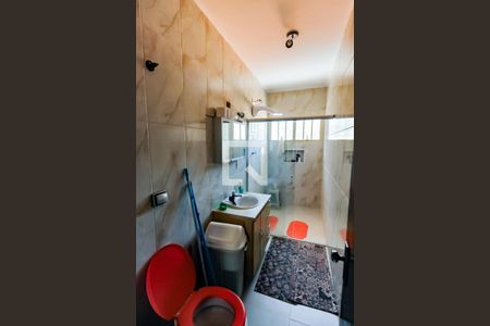 Casa à venda com 310m², 4 quartos e 3 vagasBanheiro Corredor