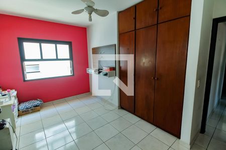 Casa à venda com 310m², 4 quartos e 3 vagasQuarto 2
