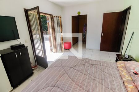 Casa à venda com 310m², 4 quartos e 3 vagasSuíte