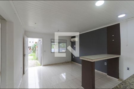 Casa à venda com 45m², 1 quarto e 2 vagasSala/Cozinha 