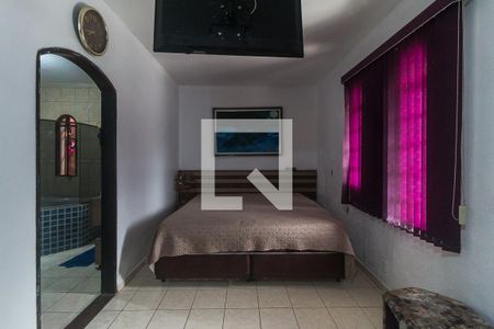 Casa para alugar com 500m², 2 quartos e 5 vagasQuarto 2 - Suíte