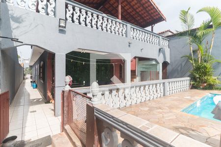 Casa para alugar com 500m², 2 quartos e 5 vagasÁrea externa 