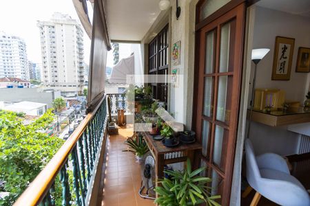 Vista Sacada Sala de apartamento à venda com 3 quartos, 157m² em Icaraí, Niterói
