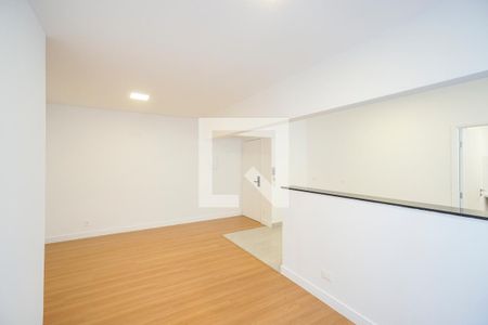 Sala e cozinha de apartamento à venda com 3 quartos, 80m² em Vila Gomes Cardim, São Paulo
