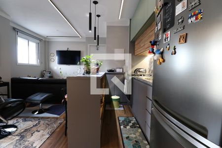 Cozinha de apartamento para alugar com 1 quarto, 47m² em Vila Pompéia, São Paulo