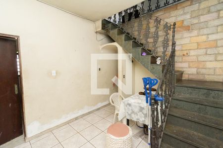 Hall de entrada de casa à venda com 3 quartos, 230m² em Santa Maria, Belo Horizonte