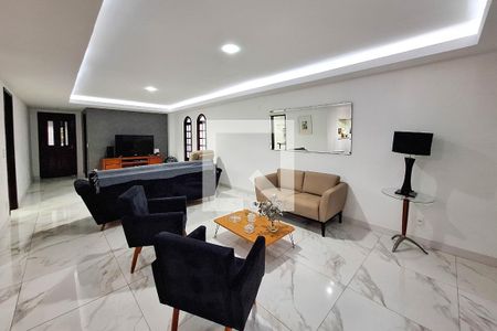 Sala de casa de condomínio à venda com 4 quartos, 850m² em Badu, Niterói