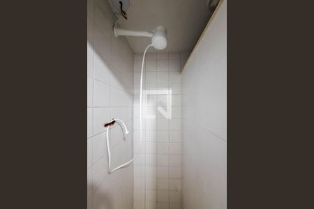 Casa de condomínio à venda com 850m², 4 quartos e 4 vagas Casa de condomínio à venda com 850m², 4 quartos e 4 vagasBanheiro de serviço