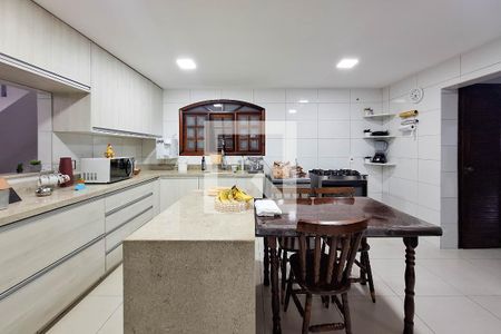 Casa de condomínio à venda com 850m², 4 quartos e 4 vagas Casa de condomínio à venda com 850m², 4 quartos e 4 vagasCozinha