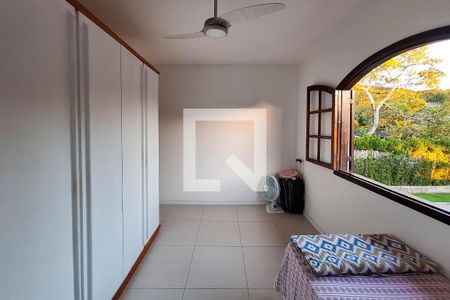 Casa de condomínio à venda com 850m², 4 quartos e 4 vagas Casa de condomínio à venda com 850m², 4 quartos e 4 vagasSuíte 4