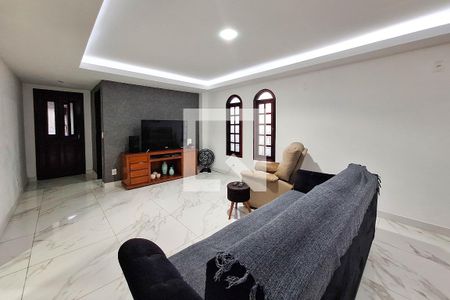 Sala de casa de condomínio para alugar com 4 quartos, 850m² em Badu, Niterói