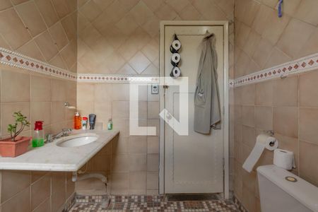 Casa à venda com 130m², 3 quartos e 5 vagasBanheiro Social