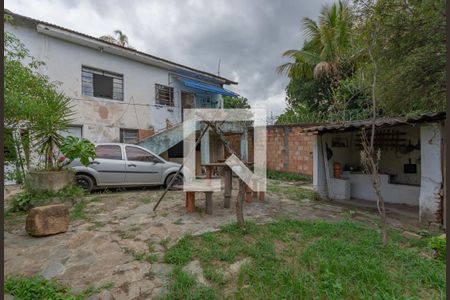 Casa à venda com 130m², 3 quartos e 5 vagasQuintal