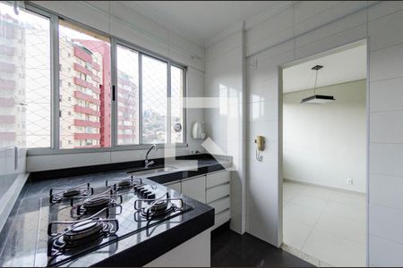 Apartamento à venda com 110m², 2 quartos e 1 vagaCozinha