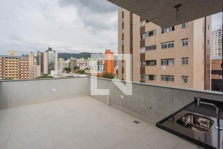 Apartamento à venda com 112m², 2 quartos e 2 vagasCobertura