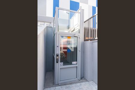 Apartamento à venda com 40m², 2 quartos e sem vagaElevador de acesso