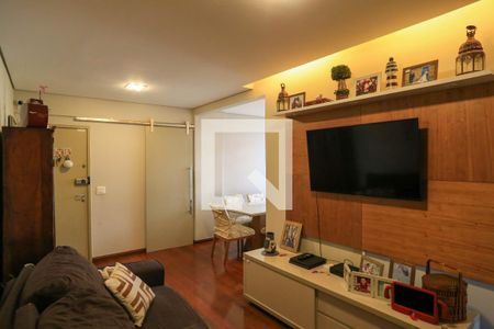 Sala de apartamento à venda com 3 quartos, 119m² em Santo Antônio, Belo Horizonte