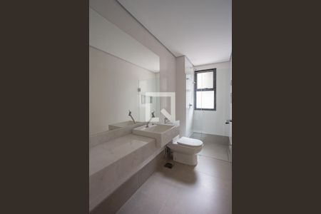 Apartamento à venda com 183m², 2 quartos e 2 vagasBanheiro