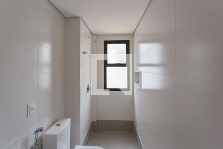 Apartamento à venda com 168m², 2 quartos e 2 vagas Apartamento à venda com 168m², 2 quartos e 2 vagasBanheiro da Suíte