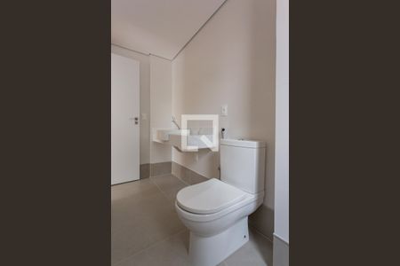 Apartamento à venda com 168m², 2 quartos e 2 vagas Apartamento à venda com 168m², 2 quartos e 2 vagasBanheiro da Suíte