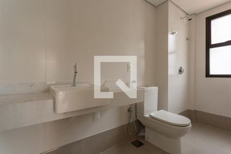 Apartamento à venda com 168m², 2 quartos e 2 vagas Apartamento à venda com 168m², 2 quartos e 2 vagasBanheiro da Suíte