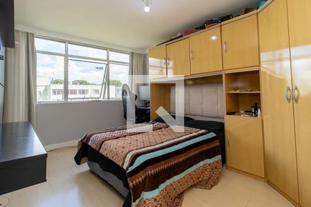 Quarto 1 de apartamento para alugar com 2 quartos, 77m² em Cidade Industrial, Curitiba