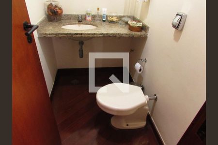 Apartamento à venda com 151m², 4 quartos e 3 vagasBanheiro Social