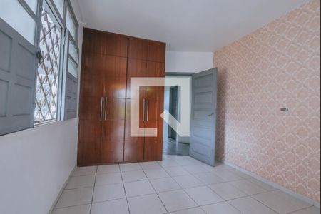 QUARTO 1 de casa para alugar com 3 quartos, 180m² em Caixa D'agua, Salvador