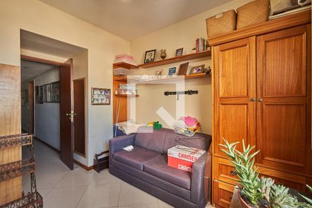 Apartamento à venda com 280m², 4 quartos e 2 vagasQuarto 4