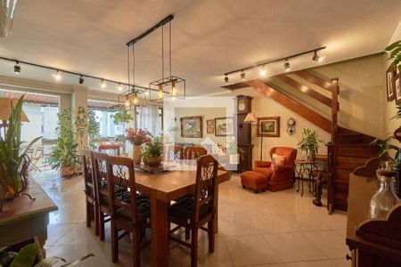 Apartamento à venda com 280m², 4 quartos e 2 vagasSala