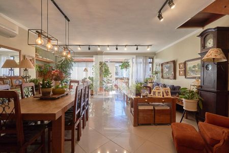 Apartamento à venda com 280m², 4 quartos e 2 vagasSala