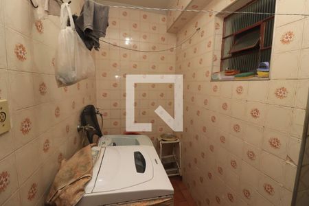 Casa à venda com 105m², 3 quartos e 2 vagasÁrea de Serviço