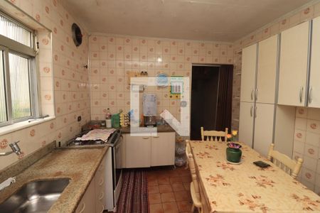 Casa à venda com 105m², 3 quartos e 2 vagasCozinha