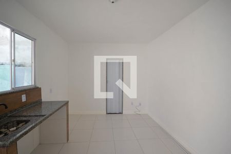 Sala de casa para alugar com 1 quarto, 20m² em Cabral, Nilópolis