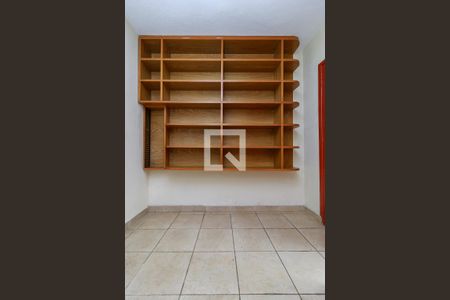 Casa para alugar com 465m², 4 quartos e 3 vagasEdícula - Quarto 2