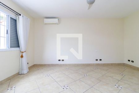 Casa para alugar com 465m², 4 quartos e 3 vagasSuíte