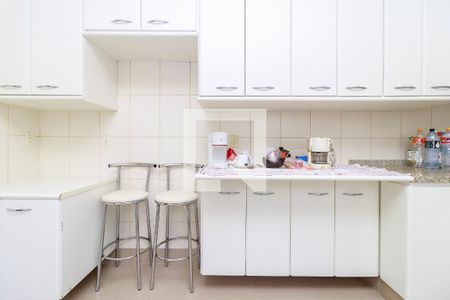 Casa para alugar com 465m², 4 quartos e 3 vagasCozinha