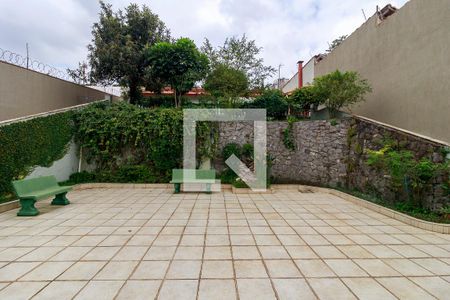 Casa para alugar com 465m², 4 quartos e 3 vagasQuintal