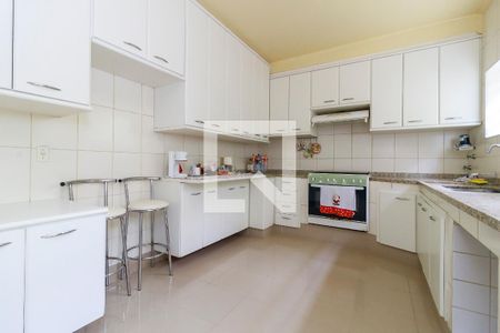 Casa para alugar com 465m², 4 quartos e 3 vagasCozinha