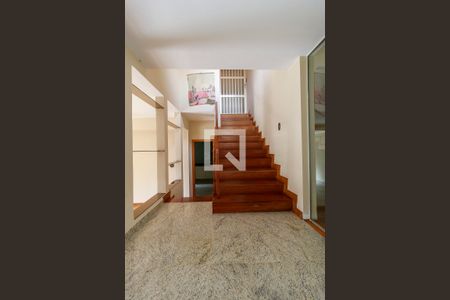 Casa para alugar com 465m², 4 quartos e 3 vagasSala