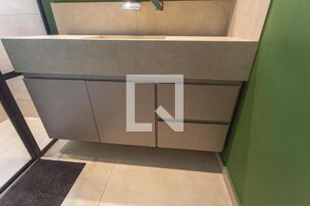 Apartamento para alugar com 110m², 3 quartos e 1 vaga Apartamento para alugar com 110m², 3 quartos e 1 vagaArmário do Banheiro Social