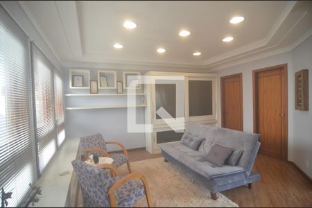 Casa à venda com 300m², 4 quartos e 2 vagasEscritório