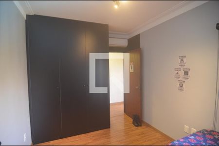 Casa à venda com 300m², 4 quartos e 2 vagasQuarto 3