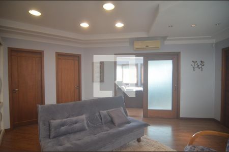 Casa à venda com 300m², 4 quartos e 2 vagasEscritório