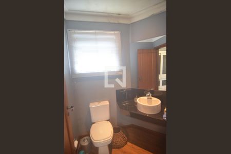 Casa à venda com 300m², 4 quartos e 2 vagasLavabo