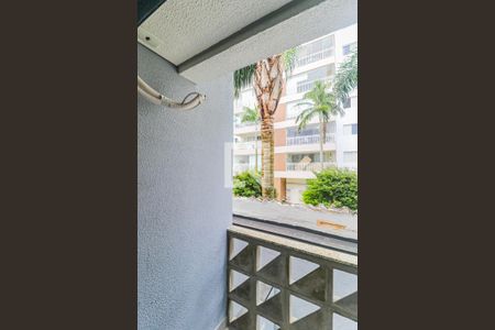 Varanda de kitnet/studio à venda com 1 quarto, 28m² em Jardim Caravelas, São Paulo